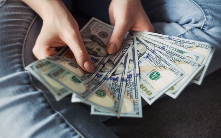 10 Δοκιμασμένοι Τρόποι για να κερδίζεις λεφτά από το blog σου